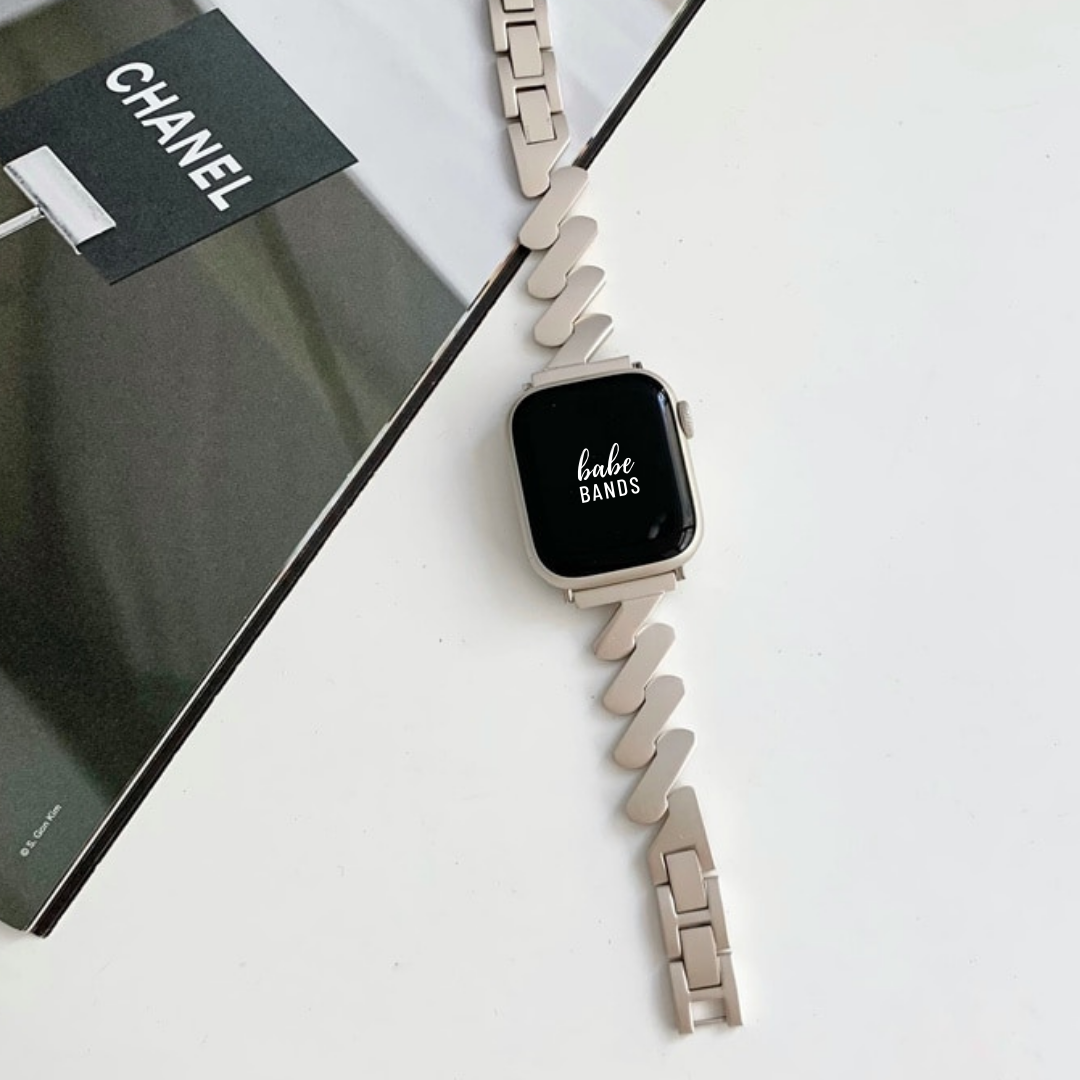 No more basic vibes. Step up your babe game with our premium Babe Bands to elevate your style.   Upgrade your Apple Watch with our Premium Stainless Steel Zig Zag Apple Watch Band.  Indulge in the luxury look and feel of our Apple Watch band, crafted from high-quality stainless steel band in a unique zig zag shape for added style.